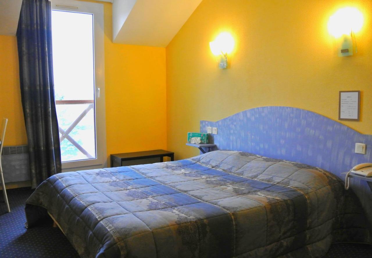 Logis Argonne Hotel Vouziers Εξωτερικό φωτογραφία