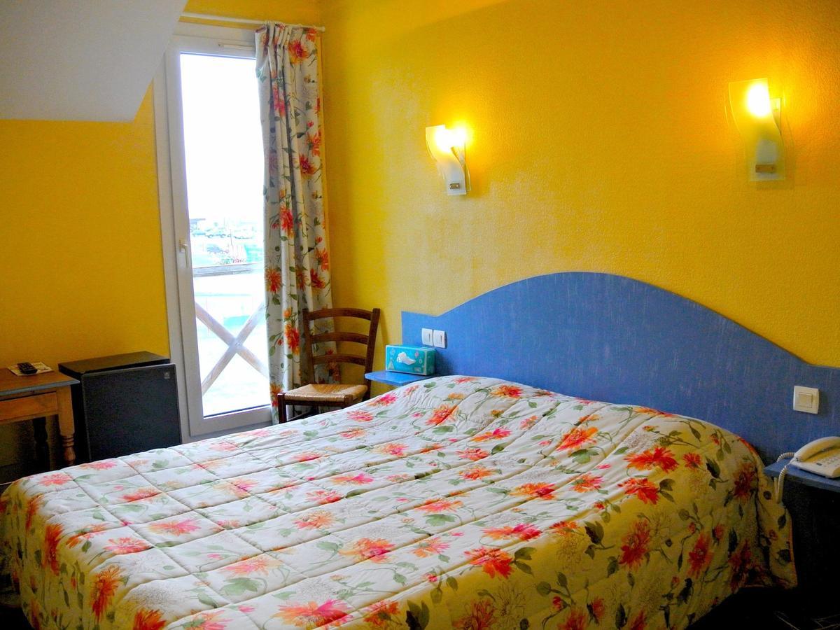 Logis Argonne Hotel Vouziers Εξωτερικό φωτογραφία