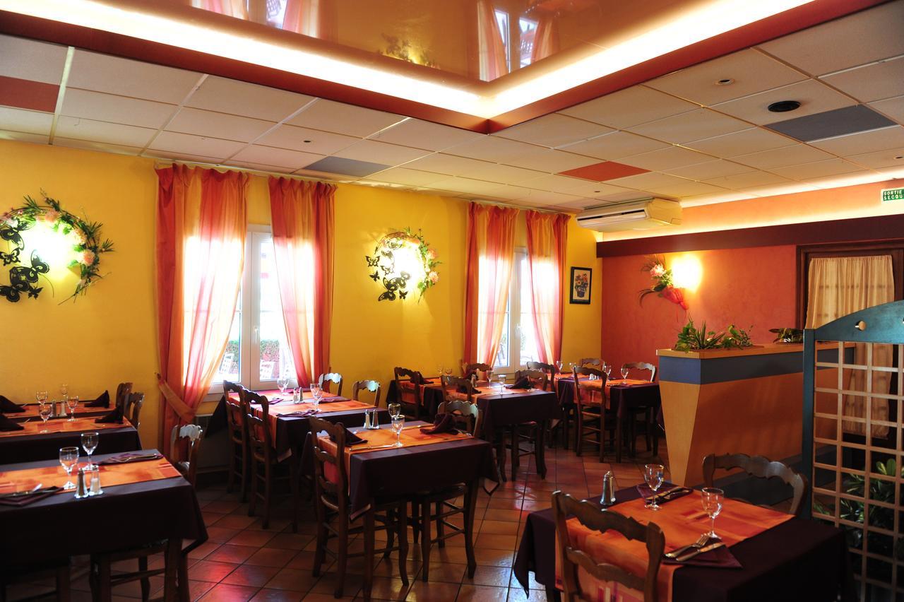 Logis Argonne Hotel Vouziers Εξωτερικό φωτογραφία